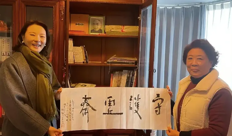 刘芳菲向庞莱臣后人庞叔令道歉 | 八阕