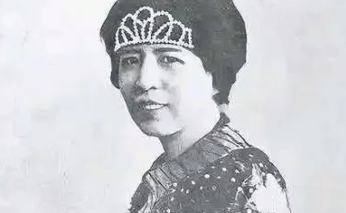 女性能够上学读书，只有几十年的历史