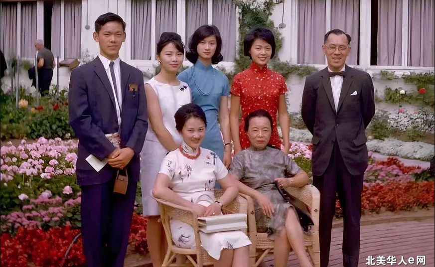 豪宅前的全家福：告诉你再婚后的张幼仪