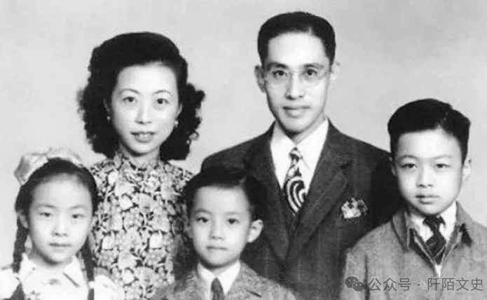 她离蔣介石5米潛伏10年，彌留一句話惊人