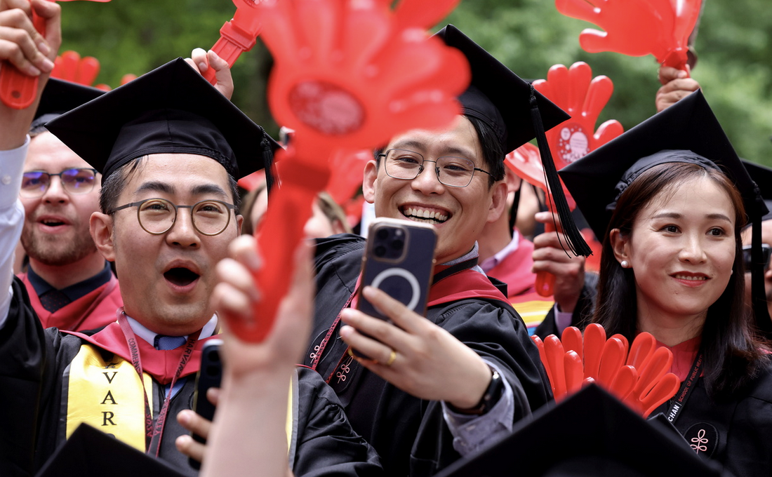 两类中国留学生签证将撤销，APAC批“仇外”