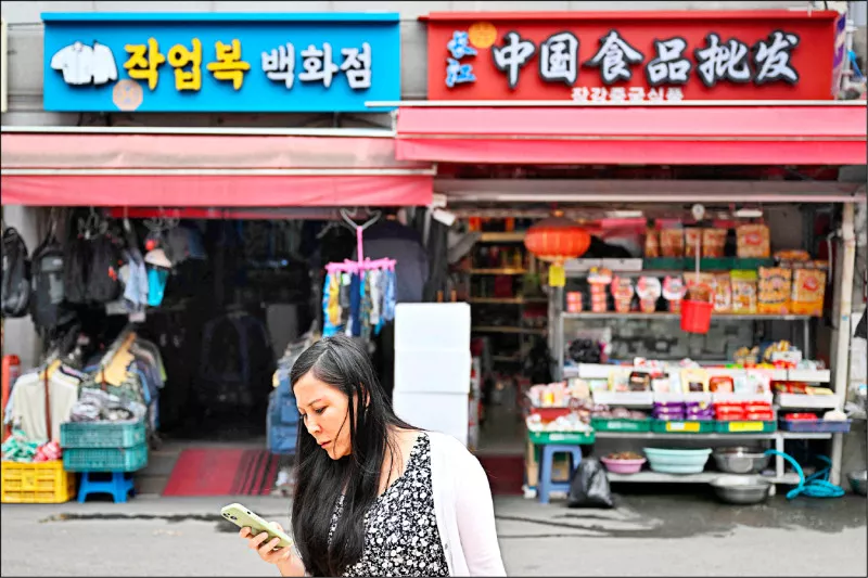 点击图片看原样大小图片
