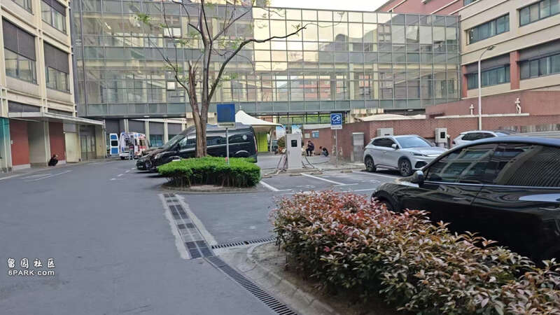 点击图片看原样大小图片