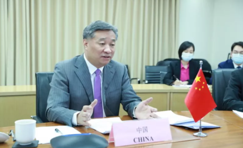 他出任中国外交部副部长