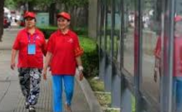 北京迎阅兵，没证件连家门都出不去