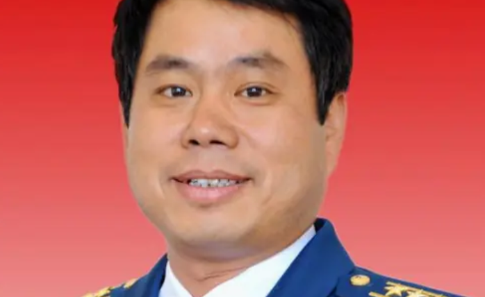 李国恩的大校军衔是什么级别?