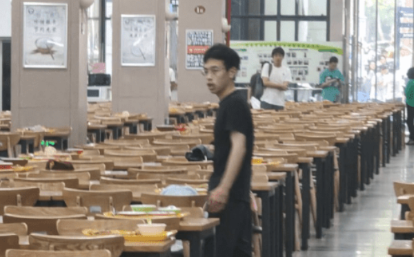 大生疑犯因學遽不順砍人遭刑拘