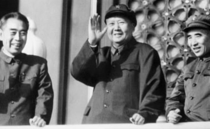 周恩来倒戈林彪，酿成“九一三”事件