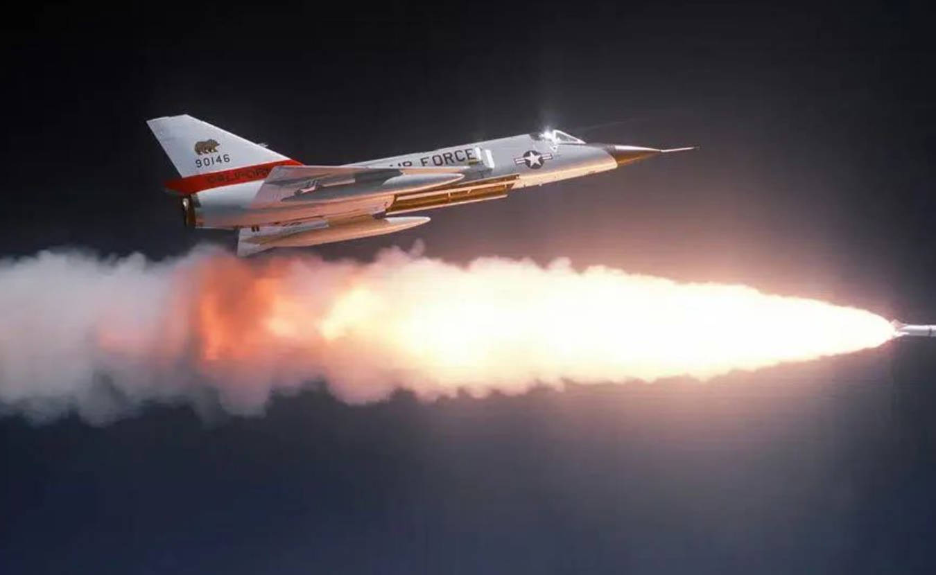 康维尔F-106“三角标枪”战斗机