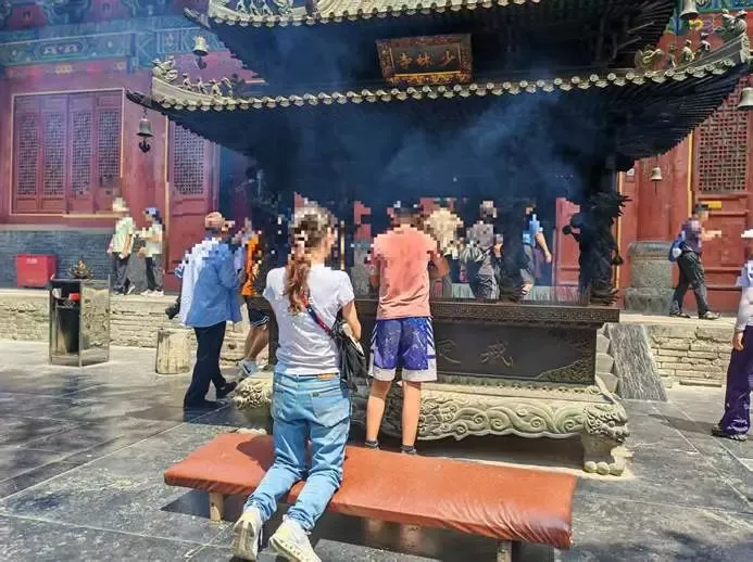 点击图片看原样大小图片