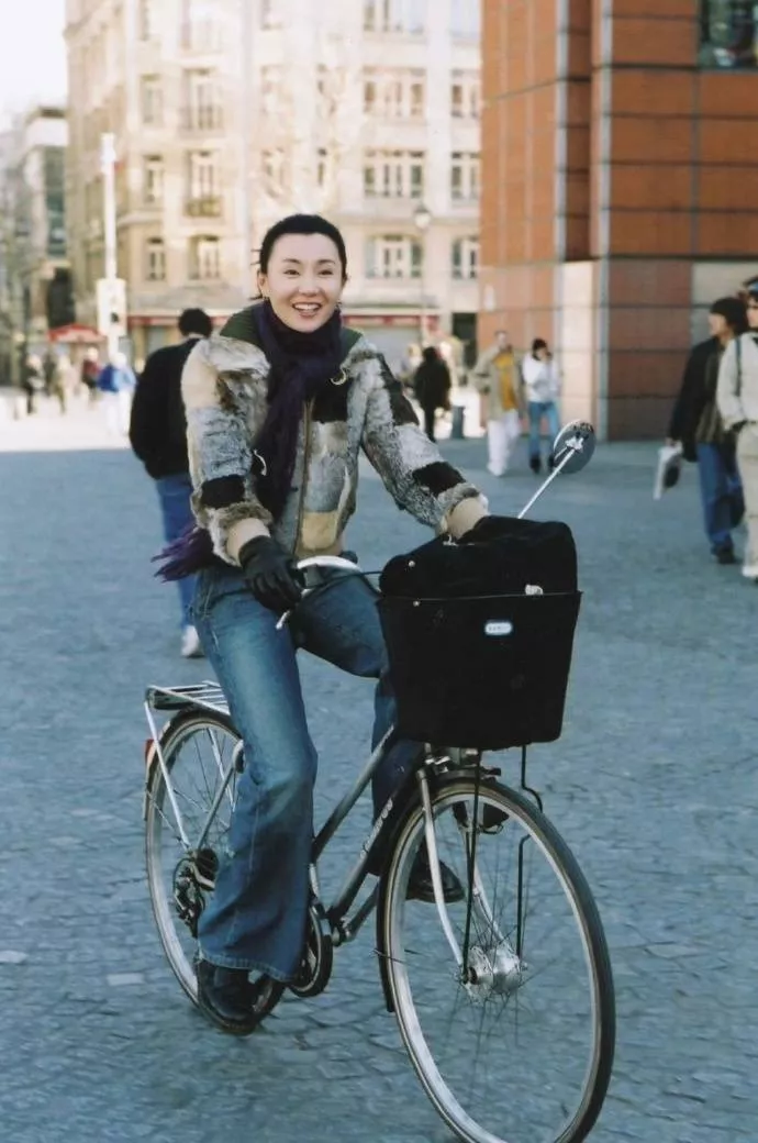 点击图片看原样大小图片