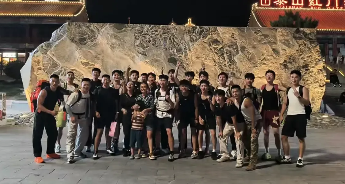 点击图片看原样大小图片