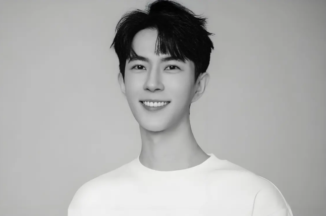 点击图片看原样大小图片