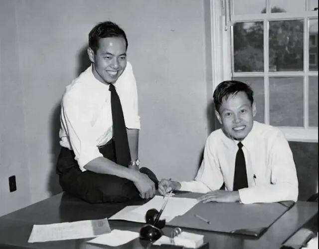 点击图片看原样大小图片