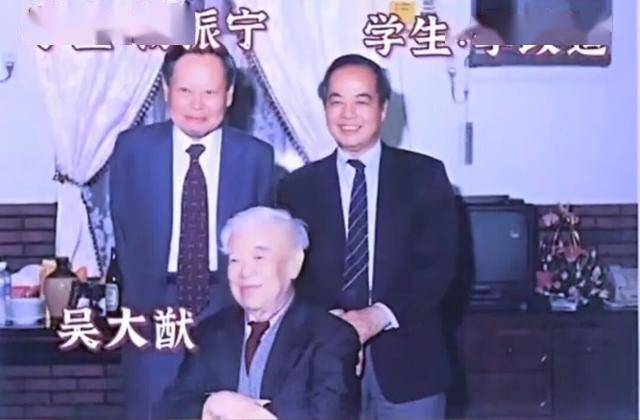 点击图片看原样大小图片