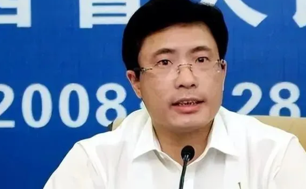 省政府副秘書長的性愛日記寫到136頁