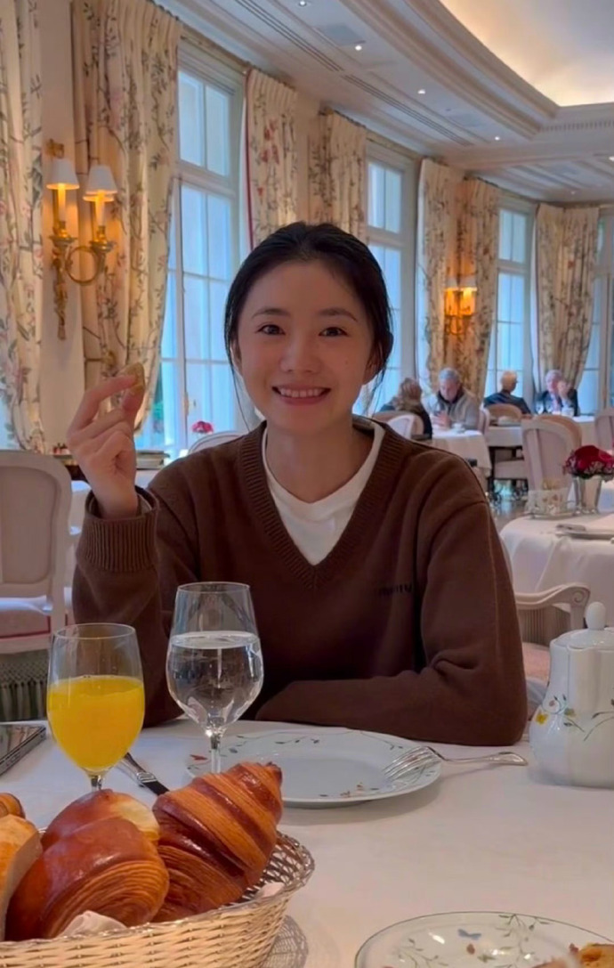 点击图片看原样大小图片