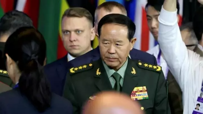 刘振立落马,西方官员忧解放军更封闭 | 八阕