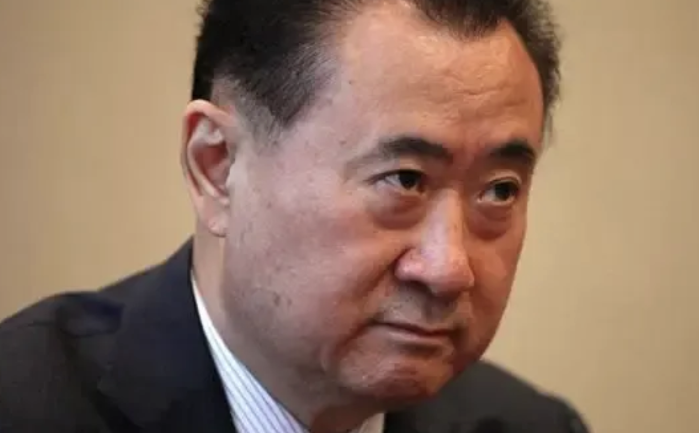 王健林顶不住了