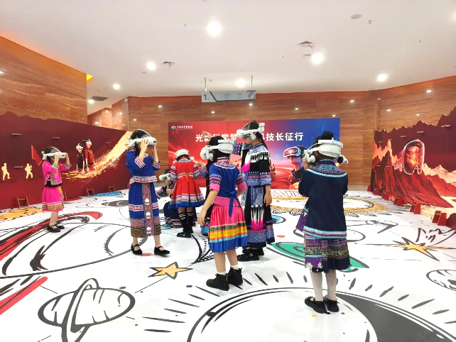 点击图片看原样大小图片