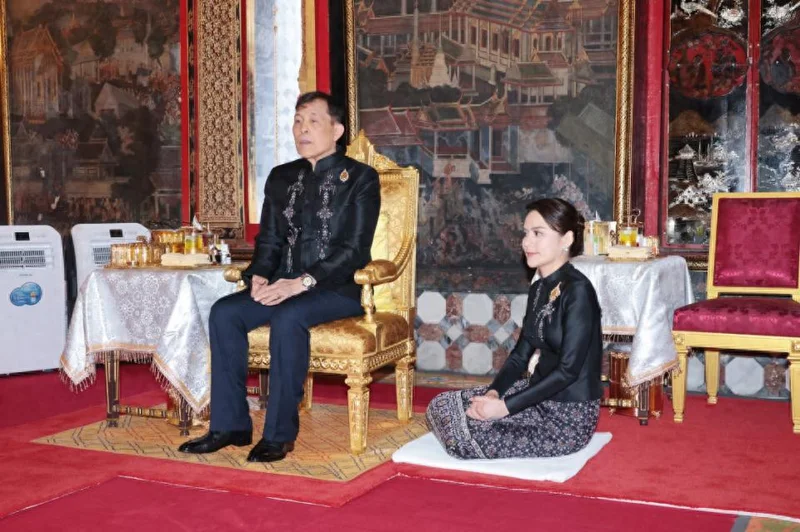 点击图片看原样大小图片