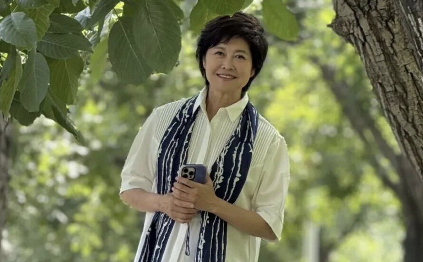 敬一丹女儿发布讣告