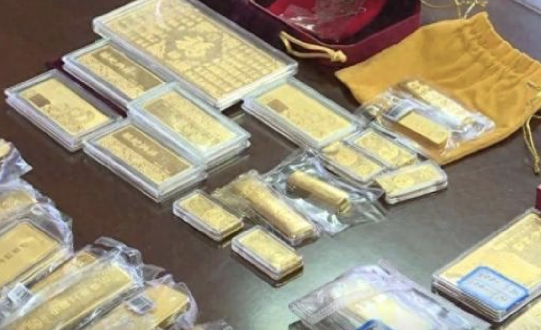青海女高官满屋金条，办案人员数到手抖