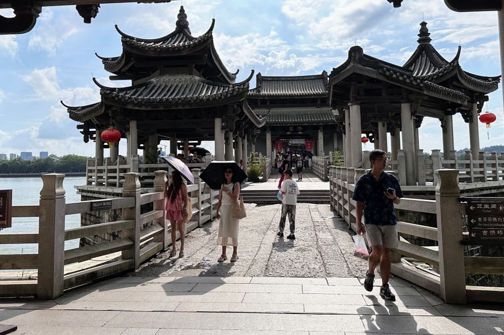 点击图片看原样大小图片