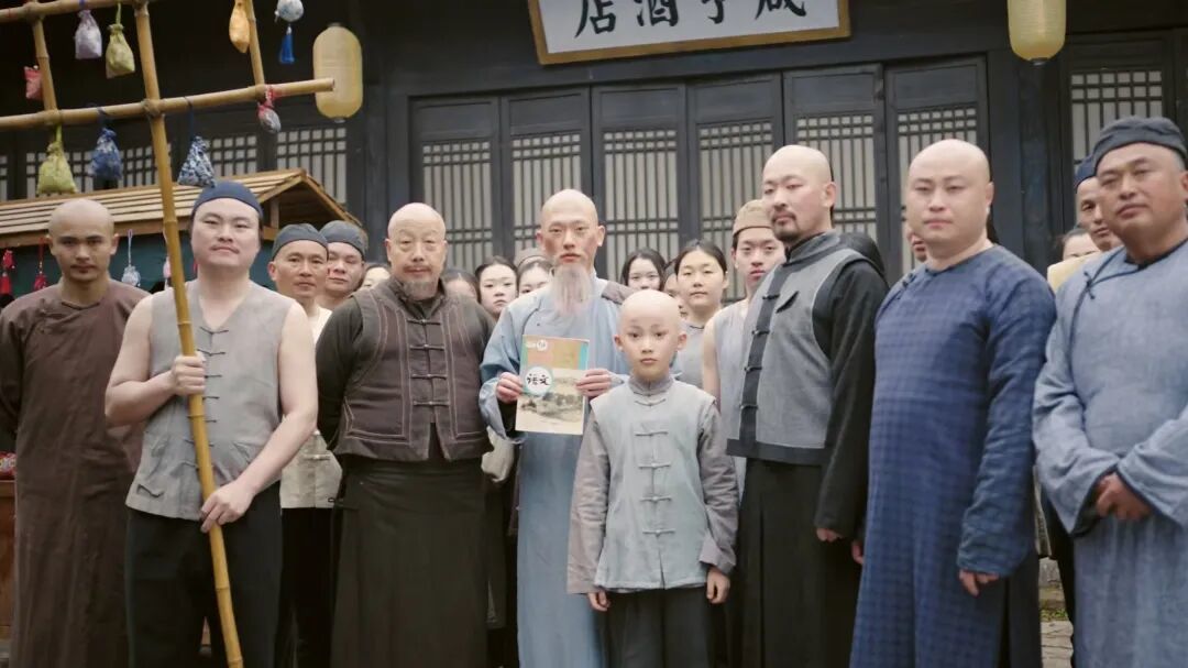 点击图片看原样大小图片