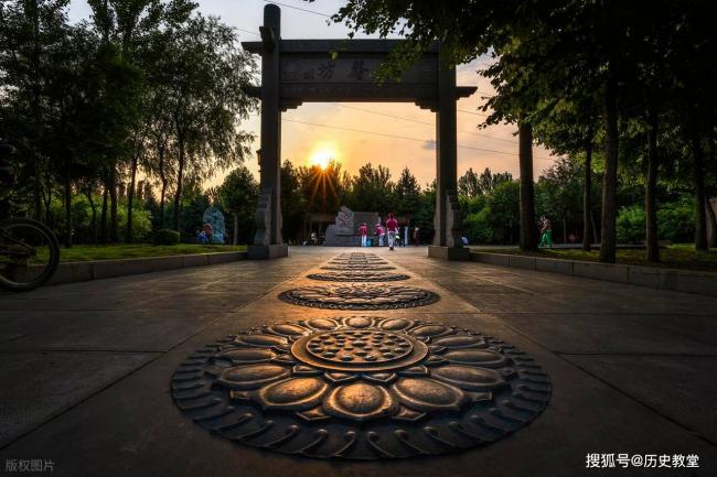 点击图片看原样大小图片