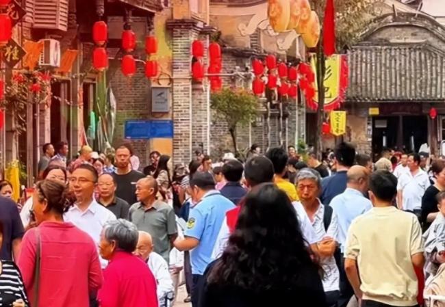 点击图片看原样大小图片