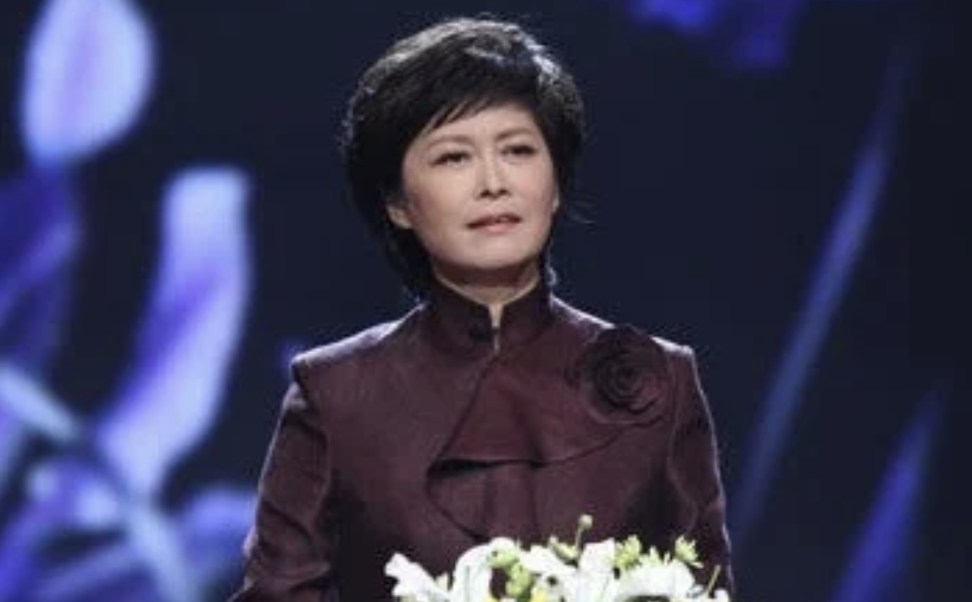 揭秘名嘴敬一丹成长路