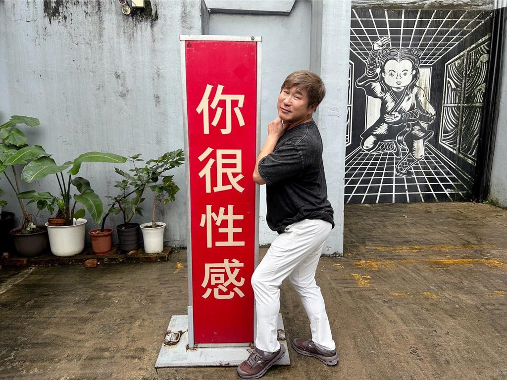 点击图片看原样大小图片