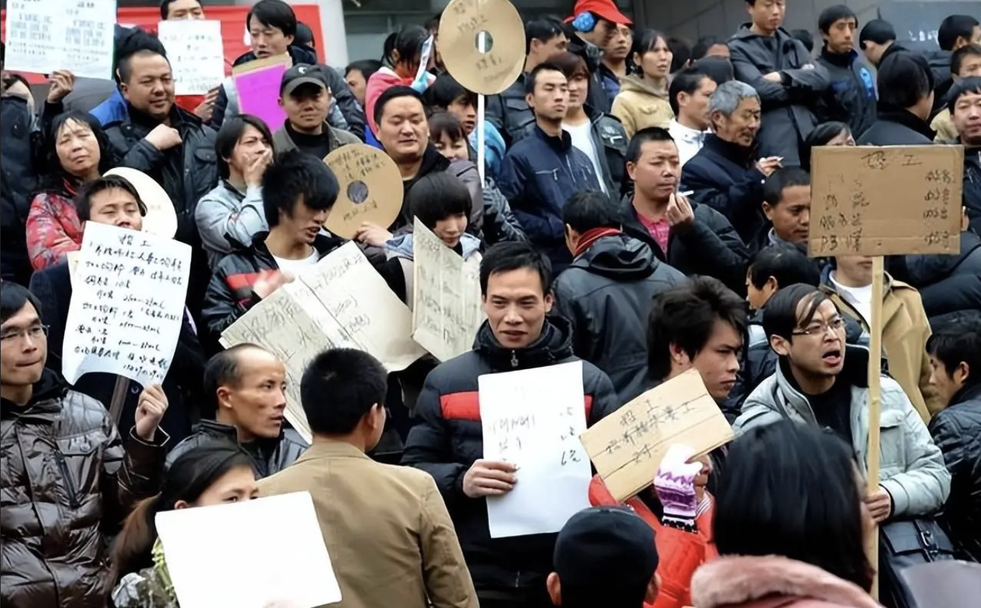 失业人数增多，社会却静得出奇