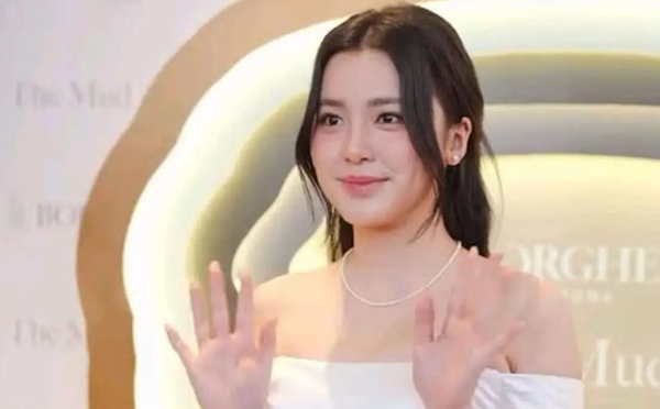 TVB小天后因“搭Uber返学”引争议