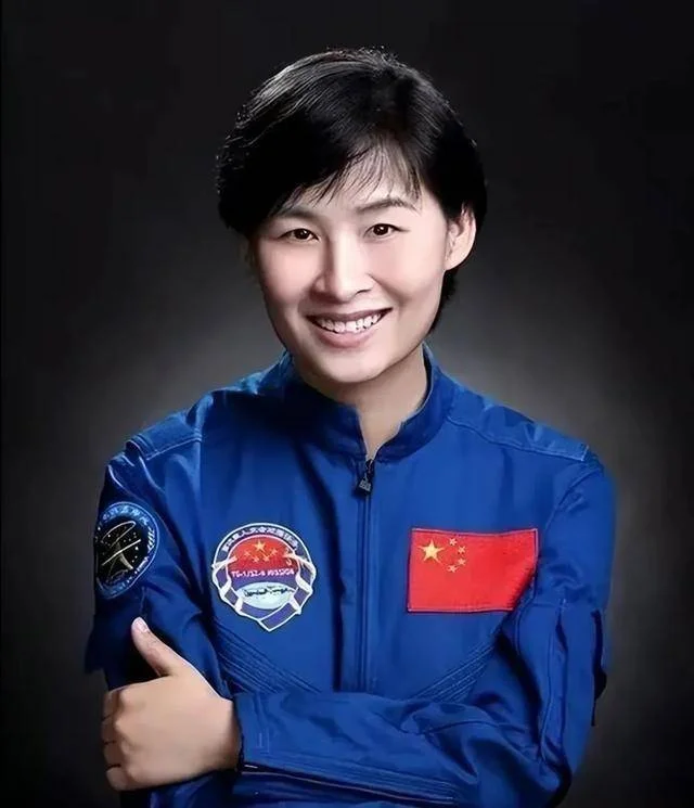 点击图片看原样大小图片