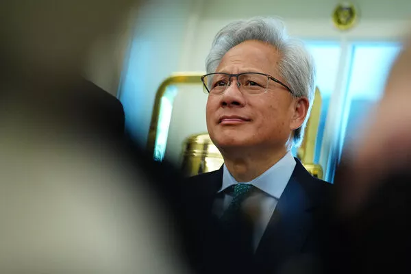 点击图片看原样大小图片