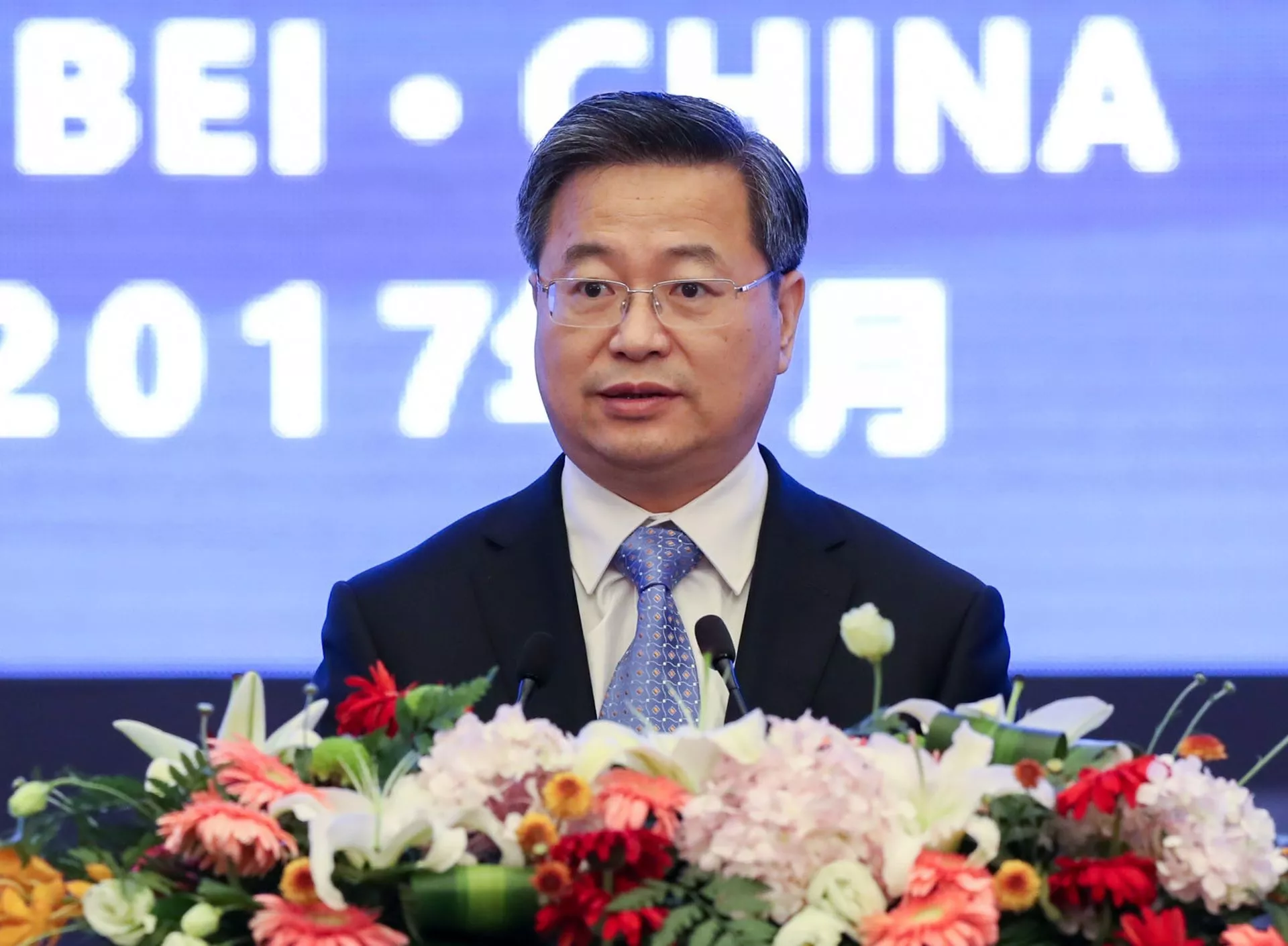 点击图片看原样大小图片