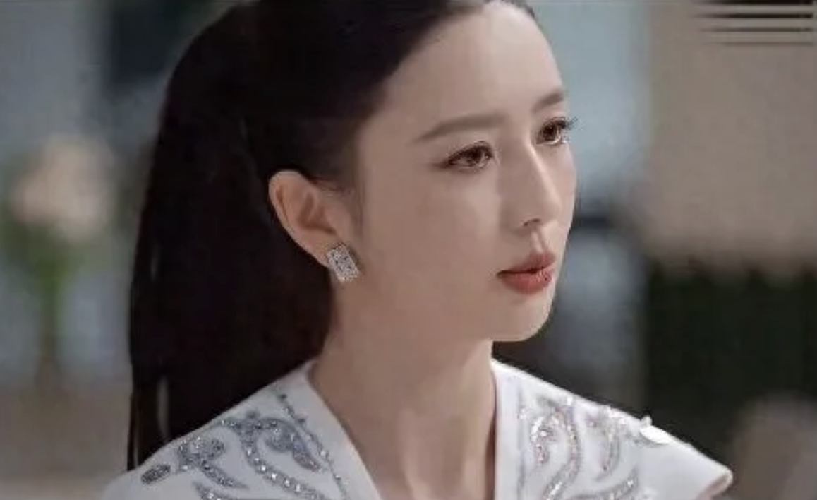佟丽娅自曝儿子不知道父母离婚