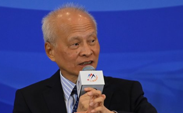 香山论坛，这议题引发哄堂大笑