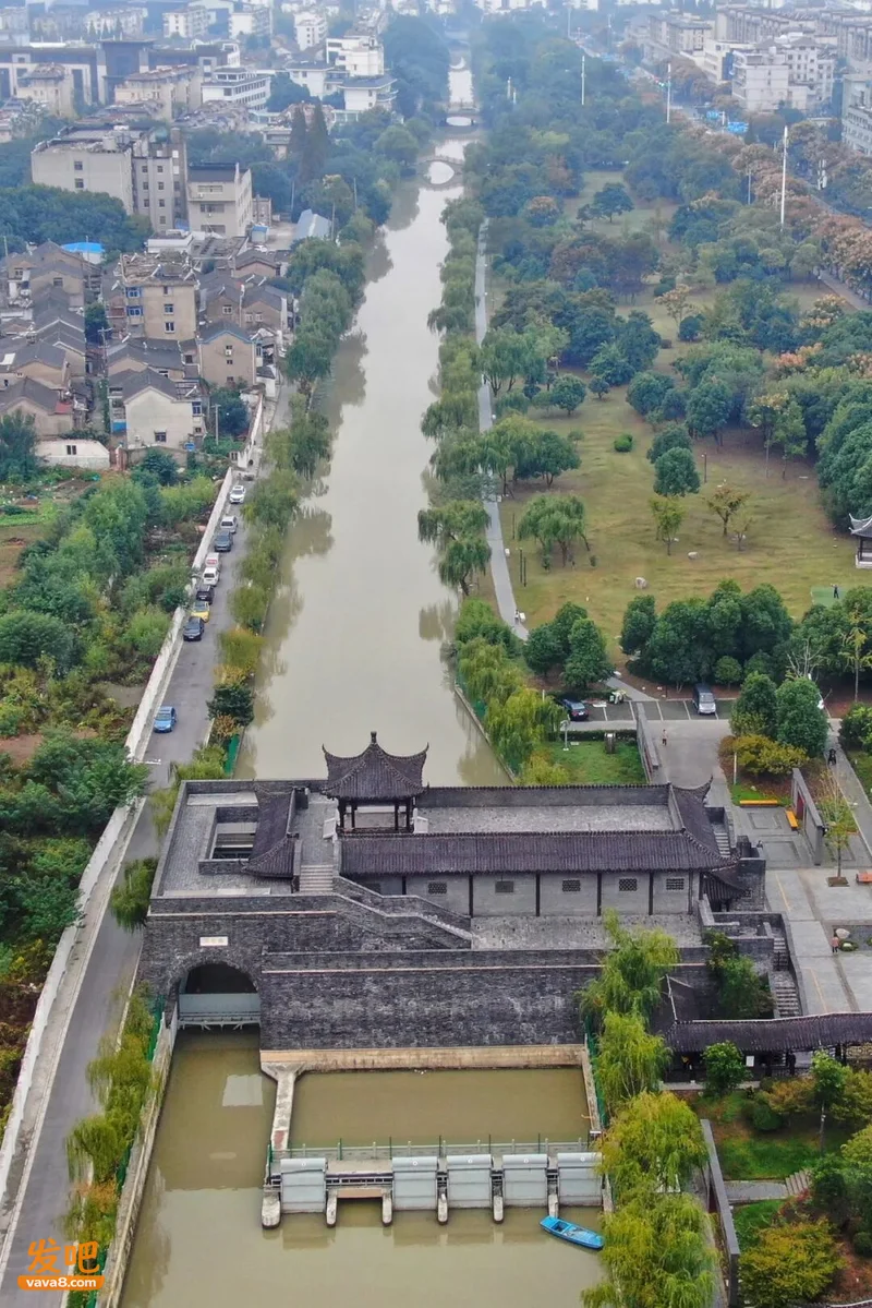 点击图片看原样大小图片