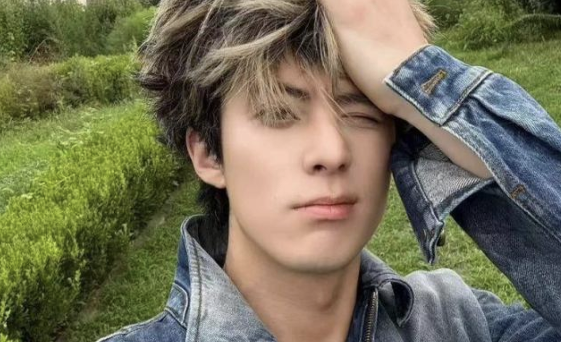 色是一把刀，顶流男星走到这步