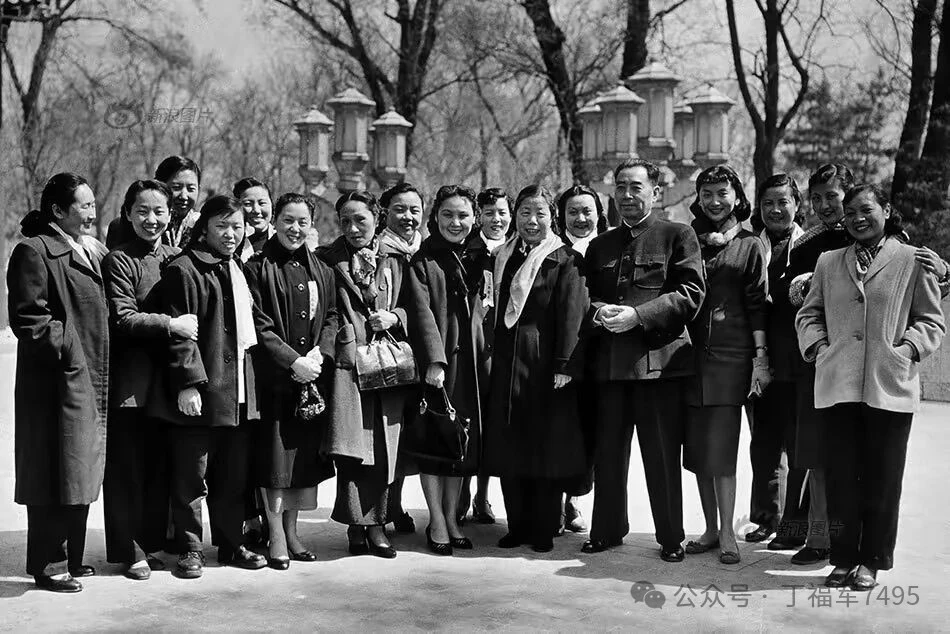 点击图片看原样大小图片