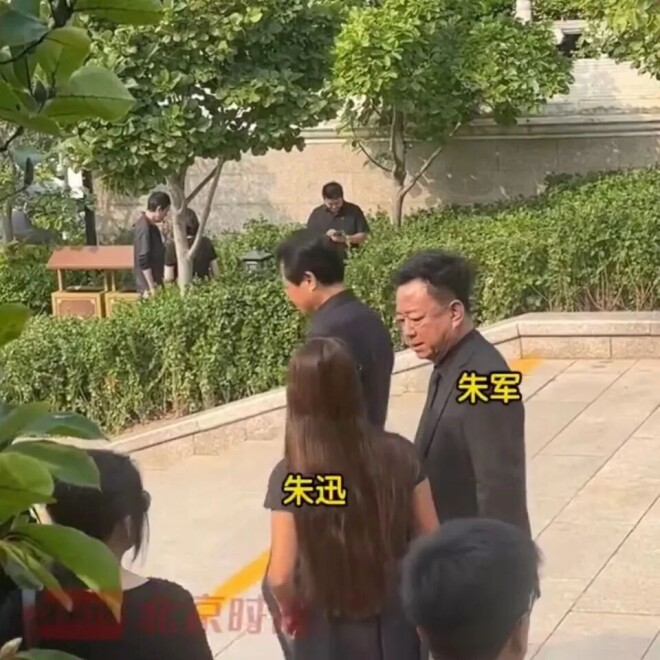 点击图片看原样大小图片