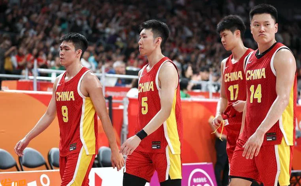 中国男篮20分惨败日本