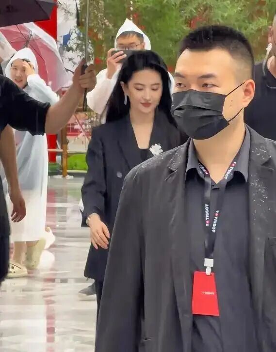 点击图片看原样大小图片