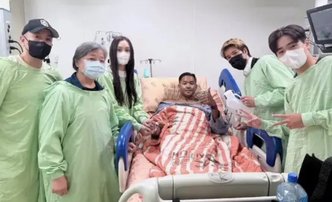 王力宏探视陈建州拿尿壶拍照被炮轰