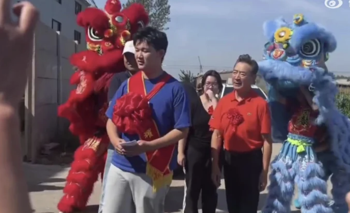 寇振海的“反向育儿”火了