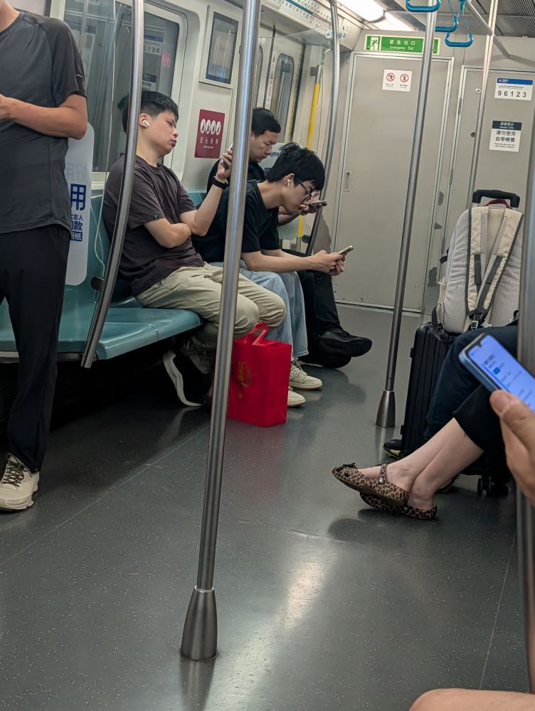 点击图片看原样大小图片