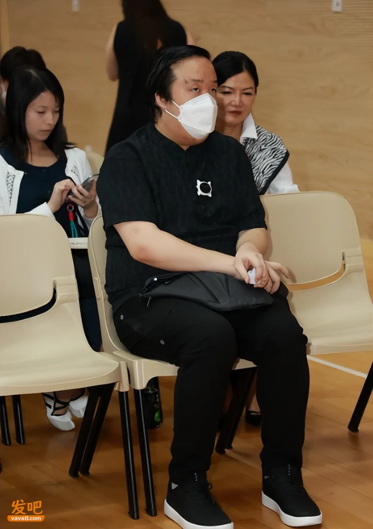 点击图片看原样大小图片